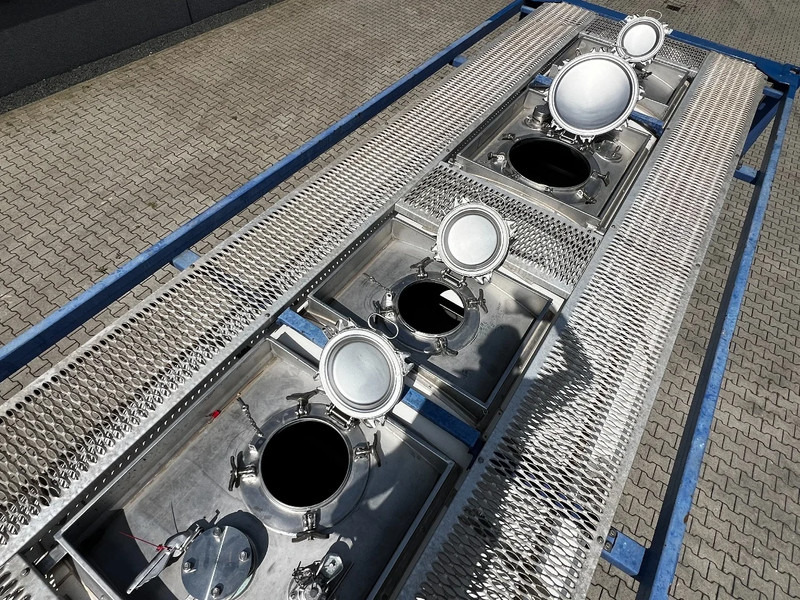 Storage tank for transportation of chemicals CIMC 20FT ISO, 25.090L/1-COMP/3 BAFFELS/4 manholes, ADR valid until 11/2026: picture 11