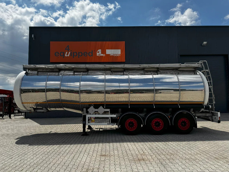 Indox 37.500L / 1-COMP /4-BAFFELS, ADR, L4BH, INOX, NL, APK 06/2026, new Saf axles - Tank semi-trailer: picture 2 Indox 37.500L / 1-COMP /4-BAFFELS, ADR, L4BH, INOX, NL, APK 06/2026, new Saf axles - Tank semi-trailer: picture 2
