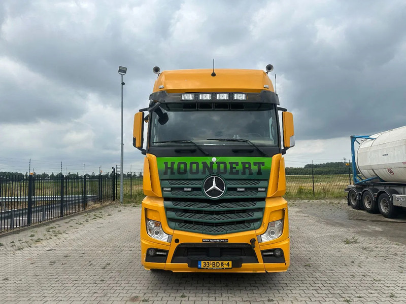 Mercedes-Benz Actros 2748 LS 6x2 BROKEN ENGINE - Tractor unit: picture 5 Mercedes-Benz Actros 2748 LS 6x2 BROKEN ENGINE - Tractor unit: picture 5