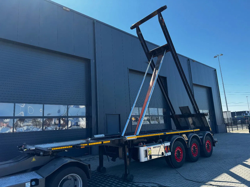 Van Hool 20FT, 66°/380V Tipping-chassis, ADR (EX/II, EX/III, FL, AT), SAF, 2 liftaxles, MOT - Container transporter/ Swap body semi-trailer: picture 2 Van Hool 20FT, 66°/380V Tipping-chassis, ADR (EX/II, EX/III, FL, AT), SAF, 2 liftaxles, MOT - Container transporter/ Swap body semi-trailer: picture 2