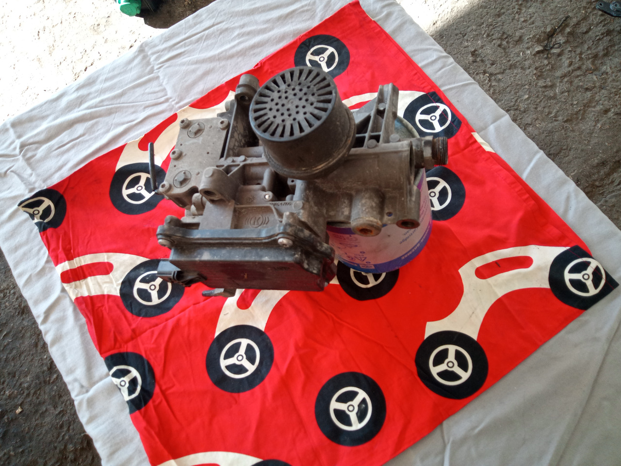 - Spare parts: picture 4 - Spare parts: picture 4