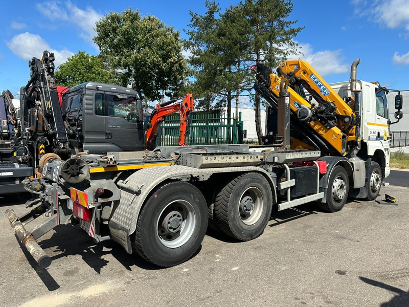 DAF CF 480 8x4 HOOKLIFT + CRANE (19m!) EFFER 205 / 6S + WINCH - RETARDER - *165.000km* - VERY NICE - Crane truck: picture 4 DAF CF 480 8x4 HOOKLIFT + CRANE (19m!) EFFER 205 / 6S + WINCH - RETARDER - *165.000km* - VERY NICE - Crane truck: picture 4