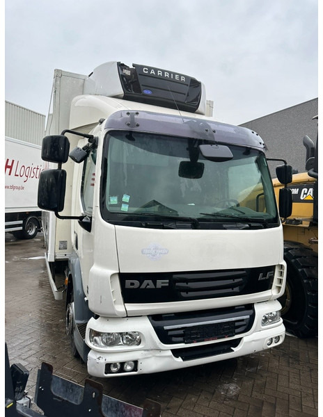 DAF LF 45.220 12T E5 4x2 - FRIGO CARRIER - BOX 5m30 x 2m35 x 2m46 - *407.000km* - A/C - TAILLIFT - AUTOMATIC - BE TRUCK - Refrigerator truck: picture 2 DAF LF 45.220 12T E5 4x2 - FRIGO CARRIER - BOX 5m30 x 2m35 x 2m46 - *407.000km* - A/C - TAILLIFT - AUTOMATIC - BE TRUCK - Refrigerator truck: picture 2