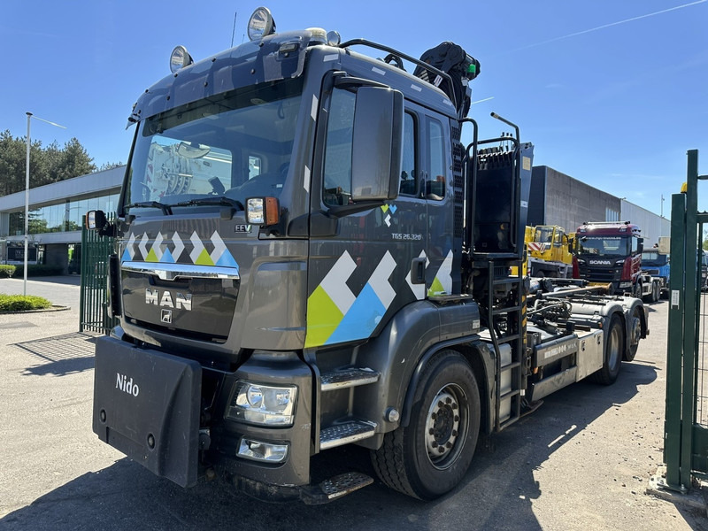 MAN TGS 26.320 6X2-4 BL EEV + CRANE EPSILON Q170Z95TR + GRABBER - LIFT/STEERING AXLE - *266.000km* - NL TRUCK - Hook lift truck, Crane truck: picture 5 MAN TGS 26.320 6X2-4 BL EEV + CRANE EPSILON Q170Z95TR + GRABBER - LIFT/STEERING AXLE - *266.000km* - NL TRUCK - Hook lift truck, Crane truck: picture 5