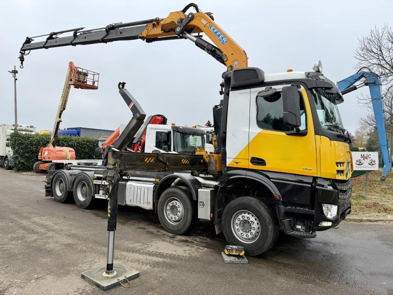 Mercedes-Benz AROCS 4143 8X4 WAF HOOKLIFT + CRANE EFFER 395 4S + ROTATOR + RADIO - 5/6 F - BE TRUCK - VERY NICE CONDITION - Hook lift truck, Crane truck: picture 1 Mercedes-Benz AROCS 4143 8X4 WAF HOOKLIFT + CRANE EFFER 395 4S + ROTATOR + RADIO - 5/6 F - BE TRUCK - VERY NICE CONDITION - Hook lift truck, Crane truck: picture 1