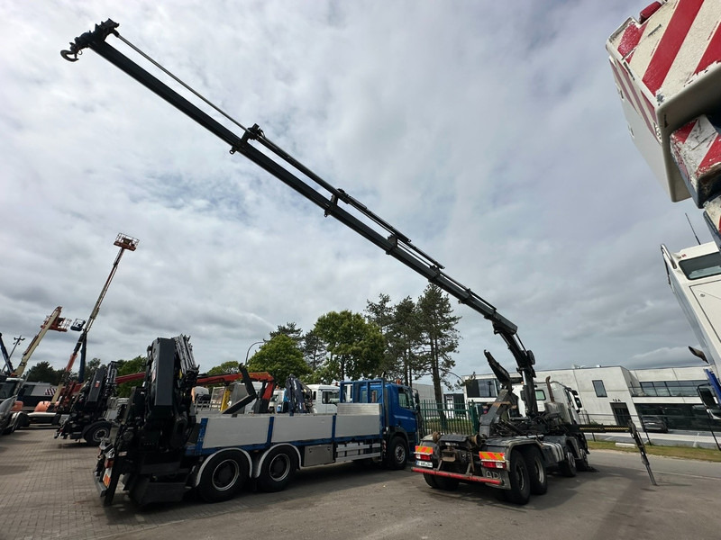 Renault C460 8x4 HOOKLIFT + CRANE HIAB 288 E-6 HIDUO - RADIO - 5/6 F - STEEL SPRING / HUB REDUCTION - Hook lift truck, Crane truck: picture 4 Renault C460 8x4 HOOKLIFT + CRANE HIAB 288 E-6 HIDUO - RADIO - 5/6 F - STEEL SPRING / HUB REDUCTION - Hook lift truck, Crane truck: picture 4