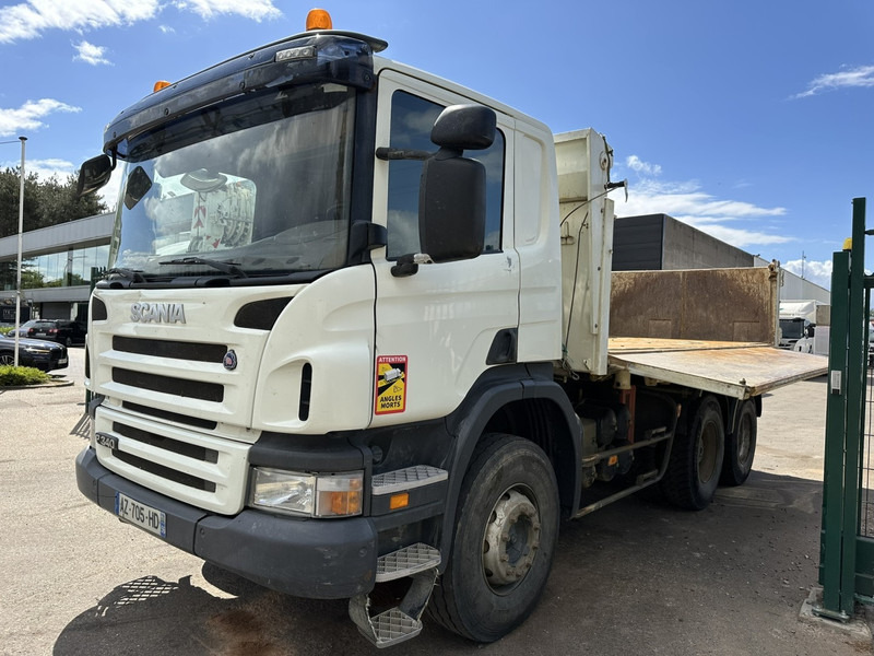 Scania P340 6x4 TIPPER / KIPPER - BORDMATIC - MANUAL - BIG AXLES / AP ACHSEN - SPRING / BLATT - *355.000km* - EURO 4 - Tipper: picture 3 Scania P340 6x4 TIPPER / KIPPER - BORDMATIC - MANUAL - BIG AXLES / AP ACHSEN - SPRING / BLATT - *355.000km* - EURO 4 - Tipper: picture 3