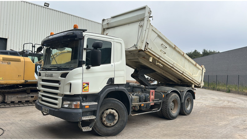 Scania P340 6x4 TIPPER / KIPPER - BORDMATIC - MANUAL - BIG AXLES / AP ACHSEN - SPRING / BLATT - *355.000km* - EURO 4 - Tipper: picture 2 Scania P340 6x4 TIPPER / KIPPER - BORDMATIC - MANUAL - BIG AXLES / AP ACHSEN - SPRING / BLATT - *355.000km* - EURO 4 - Tipper: picture 2
