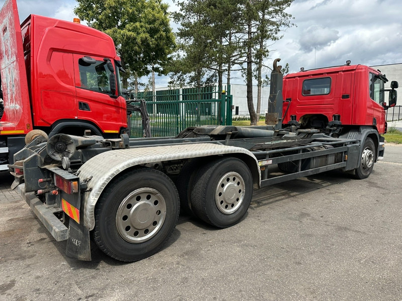 Scania P380 6x4 HOOKLIFT HIAB 25T - 6100mm - A/C - CAMERA - AIR SUSPENSION - Hook lift truck: picture 5 Scania P380 6x4 HOOKLIFT HIAB 25T - 6100mm - A/C - CAMERA - AIR SUSPENSION - Hook lift truck: picture 5