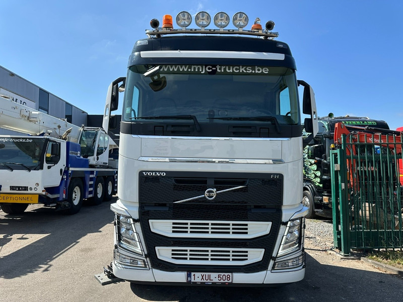 Volvo FH 420 8x4 TRIDEM + (26m!) KRAAN HIAB 408 E-8 + 2 ME HIPRO + WINCH - 63.000km ONLY - CREWCAB 4 SEATER - PLATFORM 7m - TOP CONDITION - Crane truck: picture 4 Volvo FH 420 8x4 TRIDEM + (26m!) KRAAN HIAB 408 E-8 + 2 ME HIPRO + WINCH - 63.000km ONLY - CREWCAB 4 SEATER - PLATFORM 7m - TOP CONDITION - Crane truck: picture 4