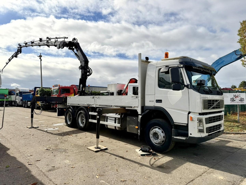 Volvo FM 300 6x4 + (25.8m!) CRANE HIAB 245 E-5 + JIB 65 X-3 + 2 ME - *228.000km* - MANUAL - A/C - EURO 3 - BELGIAN TRUCK - Crane truck: picture 1 Volvo FM 300 6x4 + (25.8m!) CRANE HIAB 245 E-5 + JIB 65 X-3 + 2 ME - *228.000km* - MANUAL - A/C - EURO 3 - BELGIAN TRUCK - Crane truck: picture 1
