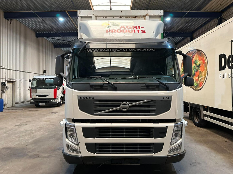 Volvo FM 330 4x2 BOX 7m x 2m48 x 2m75 - 542.000km - EURO 5 - I SHIFT - 19T - A/C - LARGE TAILLIFT - Curtainsider truck: picture 2 Volvo FM 330 4x2 BOX 7m x 2m48 x 2m75 - 542.000km - EURO 5 - I SHIFT - 19T - A/C - LARGE TAILLIFT - Curtainsider truck: picture 2