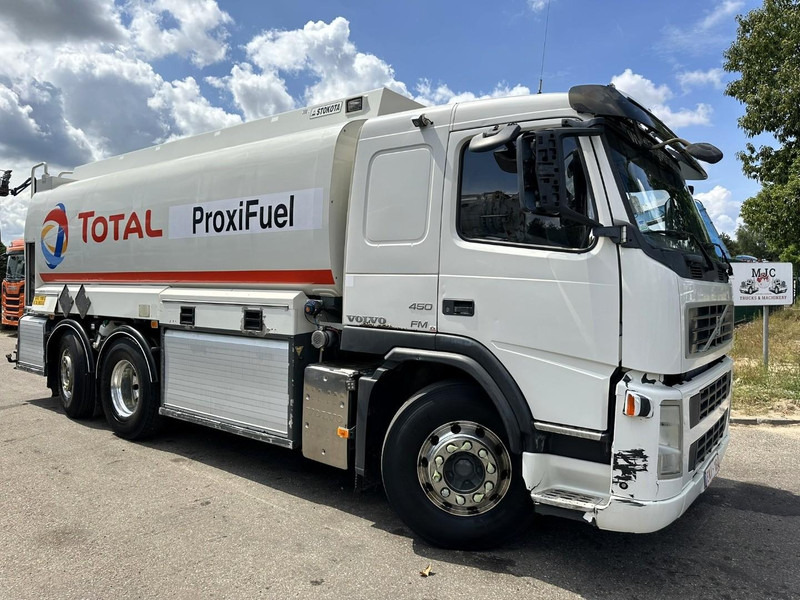 Volvo FM 450 6x2 19.000L - 5 COMP. FUEL TANKER / CITERNE - LIFT + STEERING AXLE - EURO 5 - - Tank truck: picture 1 Volvo FM 450 6x2 19.000L - 5 COMP. FUEL TANKER / CITERNE - LIFT + STEERING AXLE - EURO 5 - - Tank truck: picture 1