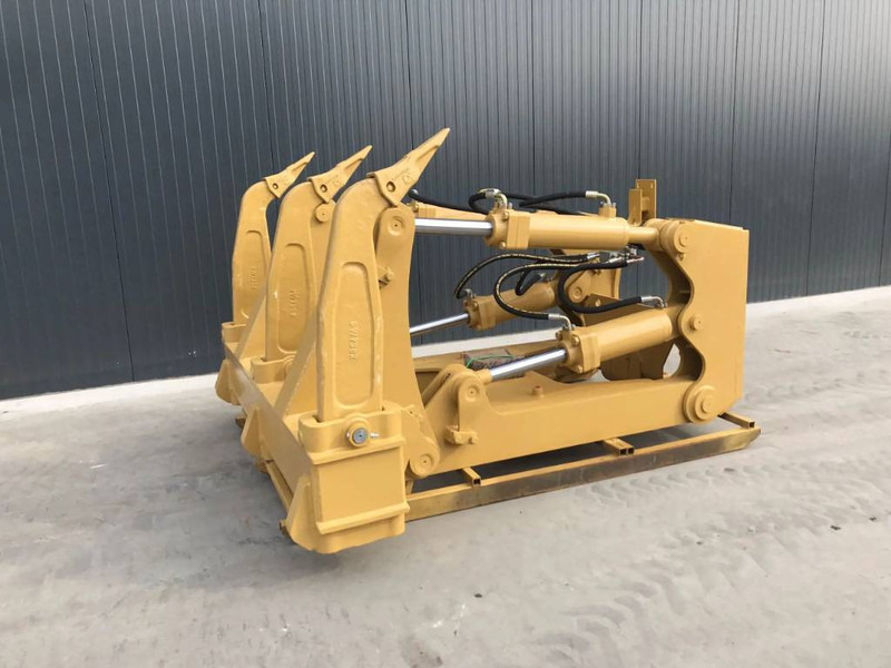 Cat D7H - Attachment for Construction machinery: picture 2 Cat D7H - Attachment for Construction machinery: picture 2