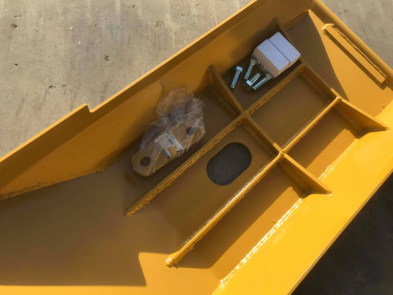 Cat Transmission Protection 12H / 12K / 140H / 140K / - Attachment for Construction machinery: picture 3 Cat Transmission Protection 12H / 12K / 140H / 140K / - Attachment for Construction machinery: picture 3