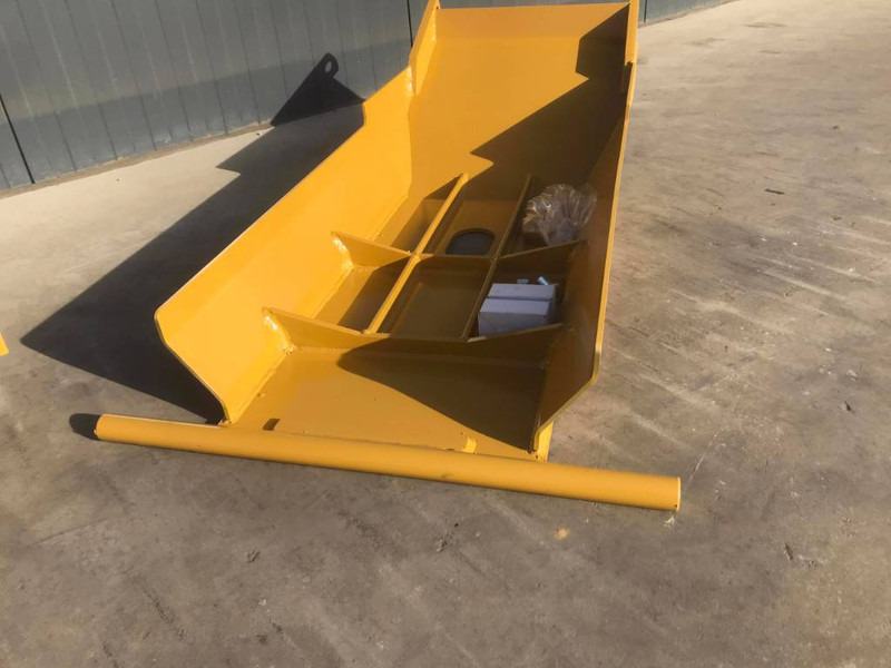 Cat Transmission Protection 12H / 12K / 140H / 140K / - Attachment for Construction machinery: picture 2 Cat Transmission Protection 12H / 12K / 140H / 140K / - Attachment for Construction machinery: picture 2