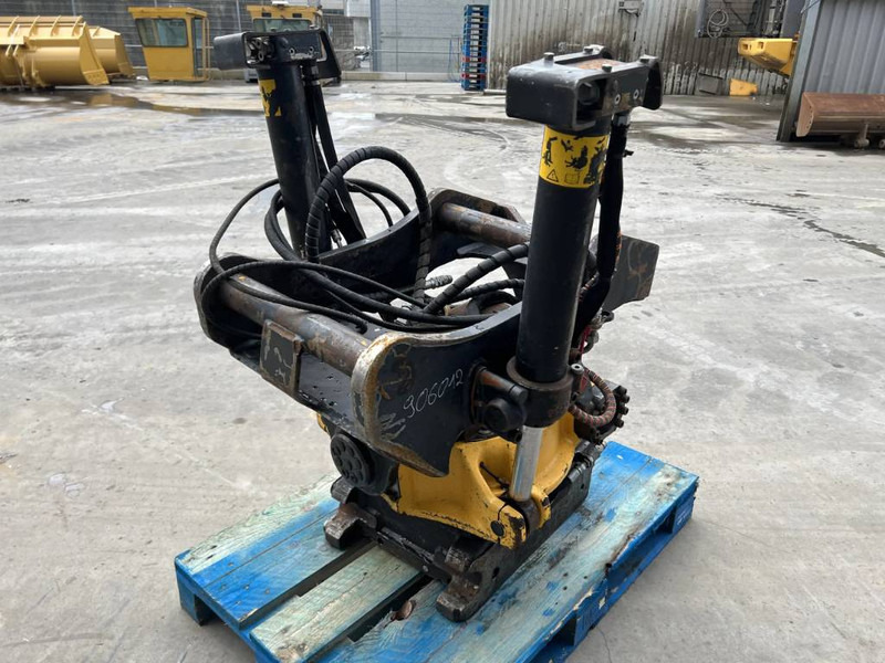 Engcon EC226-S70-70-SS10 - Attachment for Construction machinery: picture 5 Engcon EC226-S70-70-SS10 - Attachment for Construction machinery: picture 5
