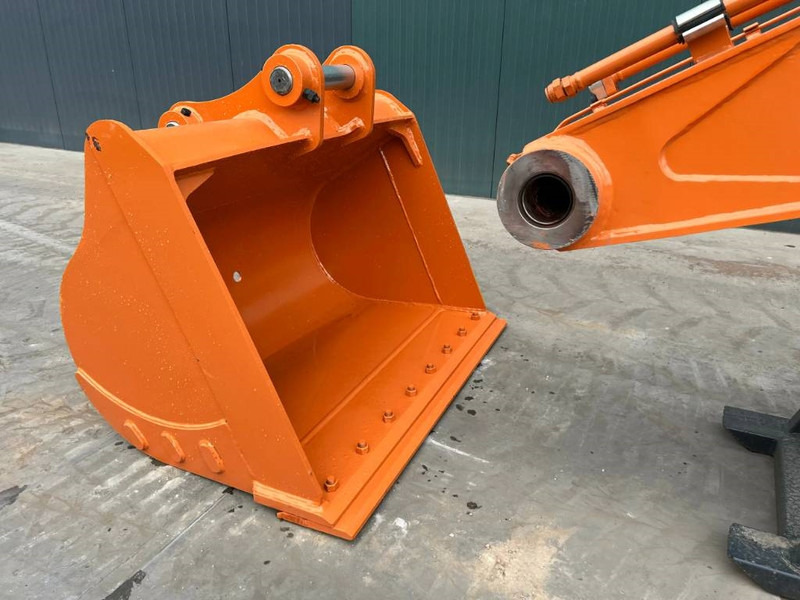 Hitachi ZX220 18m Set - Attachment for Construction machinery: picture 4 Hitachi ZX220 18m Set - Attachment for Construction machinery: picture 4