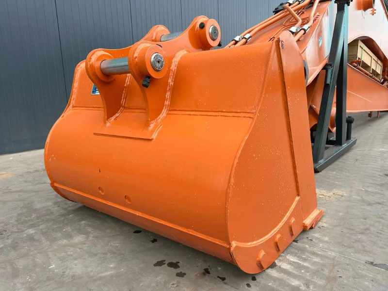 Hitachi ZX220 18m Set - Attachment for Construction machinery: picture 5 Hitachi ZX220 18m Set - Attachment for Construction machinery: picture 5