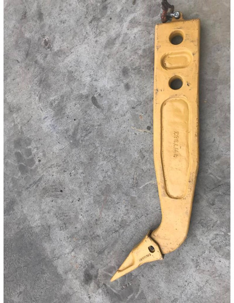 Komatsu D65 Shank - Attachment for Construction machinery: picture 5 Komatsu D65 Shank - Attachment for Construction machinery: picture 5