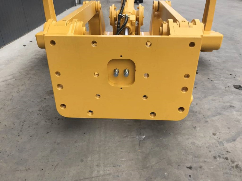 Komatsu D71 - Attachment for Construction machinery: picture 3 Komatsu D71 - Attachment for Construction machinery: picture 3