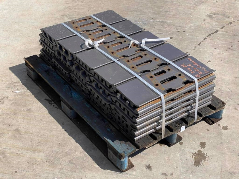 Case CX290 / CX300 Shoes/Pads - Frame/ Chassis for Construction machinery: picture 2 Case CX290 / CX300 Shoes/Pads - Frame/ Chassis for Construction machinery: picture 2