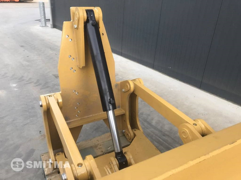 Cat 160M2 - Blade for Construction machinery: picture 5 Cat 160M2 - Blade for Construction machinery: picture 5