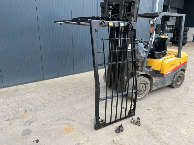 Cat 313D / M315D / 320D / 325D / 330D / 345C / 365C / - Cab and interior for Construction machinery: picture 1 Cat 313D / M315D / 320D / 325D / 330D / 345C / 365C / - Cab and interior for Construction machinery: picture 1