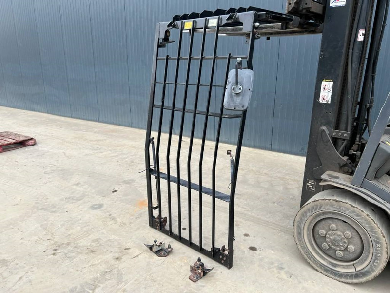 Cat 313D / M315D / 320D / 325D / 330D / 345C / 365C / - Cab and interior for Construction machinery: picture 3 Cat 313D / M315D / 320D / 325D / 330D / 345C / 365C / - Cab and interior for Construction machinery: picture 3
