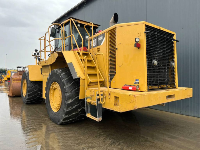 Cat 988H - Wheel loader: picture 2 Cat 988H - Wheel loader: picture 2