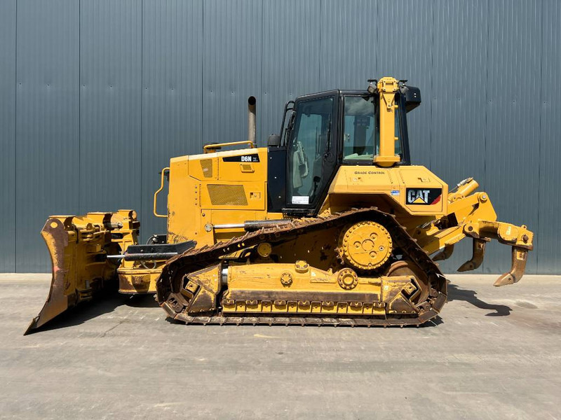 Cat D6N XL - Foldable Blade - Bulldozer: picture 2 Cat D6N XL - Foldable Blade - Bulldozer: picture 2