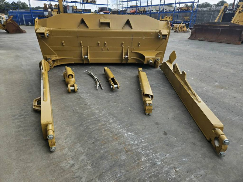 Cat D8R - Blade for Construction machinery: picture 5 Cat D8R - Blade for Construction machinery: picture 5