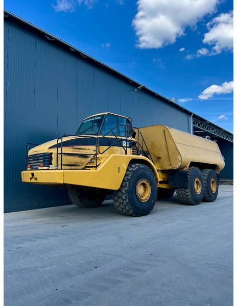 Cat 740 Water Truck - Construction machinery: picture 1 Cat 740 Water Truck - Construction machinery: picture 1