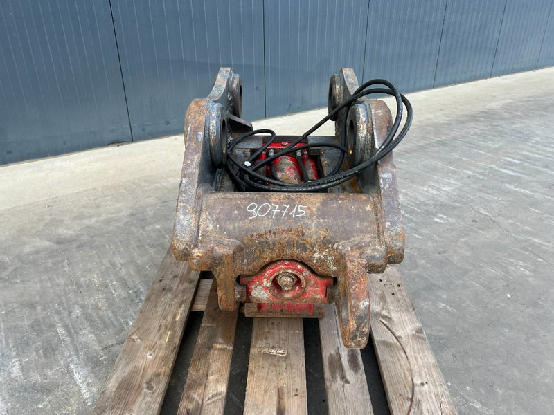 Miller Caterpillar 325 / 329 Geith - Quick coupler for Construction machinery: picture 2 Miller Caterpillar 325 / 329 Geith - Quick coupler for Construction machinery: picture 2