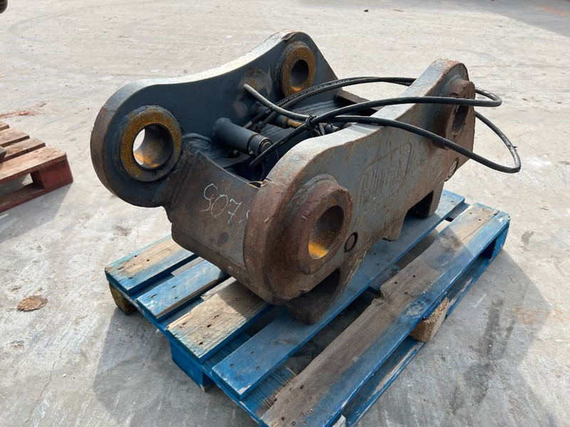 Miller Caterpillar 330C / 330D / 336D / 336E / 336F Geit - Quick coupler for Construction machinery: picture 5 Miller Caterpillar 330C / 330D / 336D / 336E / 336F Geit - Quick coupler for Construction machinery: picture 5