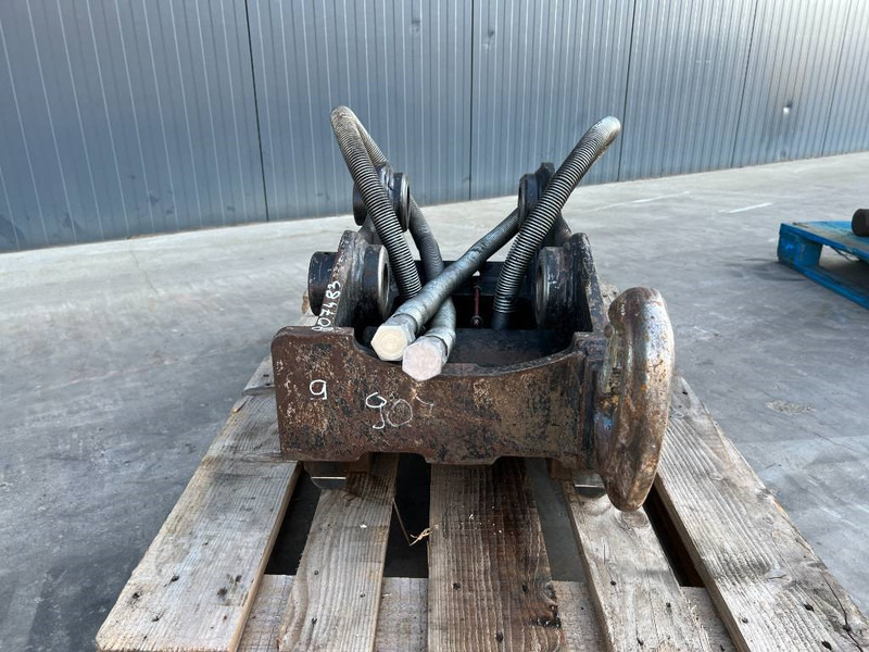 OilQuick OQ65 - 311F / 313F / 315F - Quick coupler for Construction machinery: picture 2 OilQuick OQ65 - 311F / 313F / 315F - Quick coupler for Construction machinery: picture 2