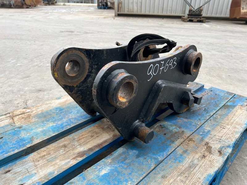 Verachtert CW10 - Quick coupler for Construction machinery: picture 5 Verachtert CW10 - Quick coupler for Construction machinery: picture 5