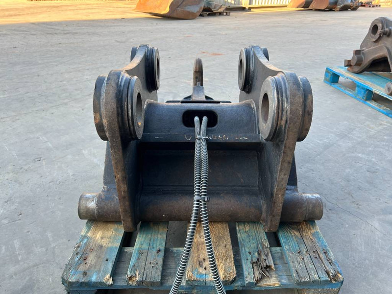 Verachtert CW45 - 329E - Quick coupler for Construction machinery: picture 5 Verachtert CW45 - 329E - Quick coupler for Construction machinery: picture 5