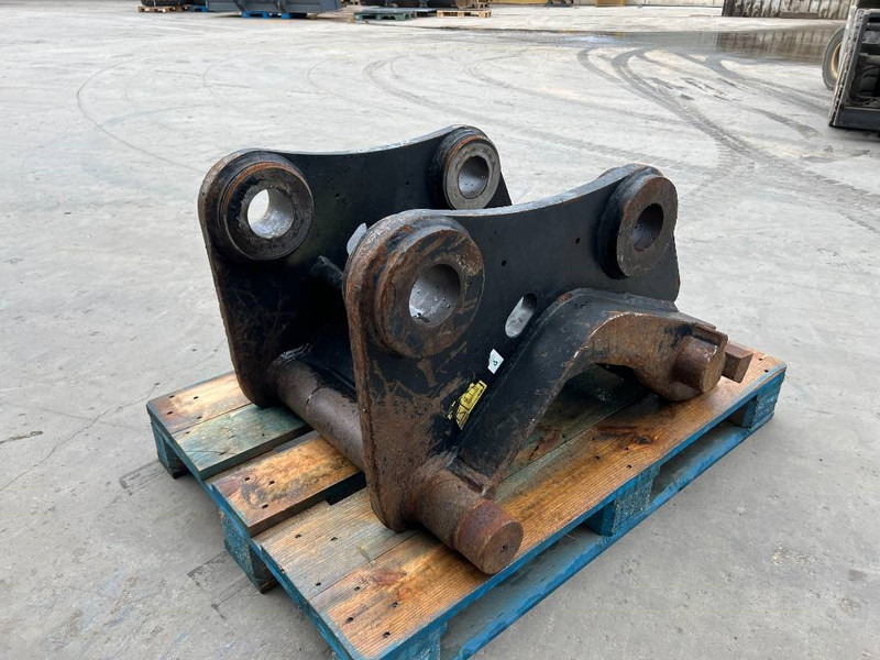 Verachtert CW45 - 330F - Quick coupler for Construction machinery: picture 5 Verachtert CW45 - 330F - Quick coupler for Construction machinery: picture 5