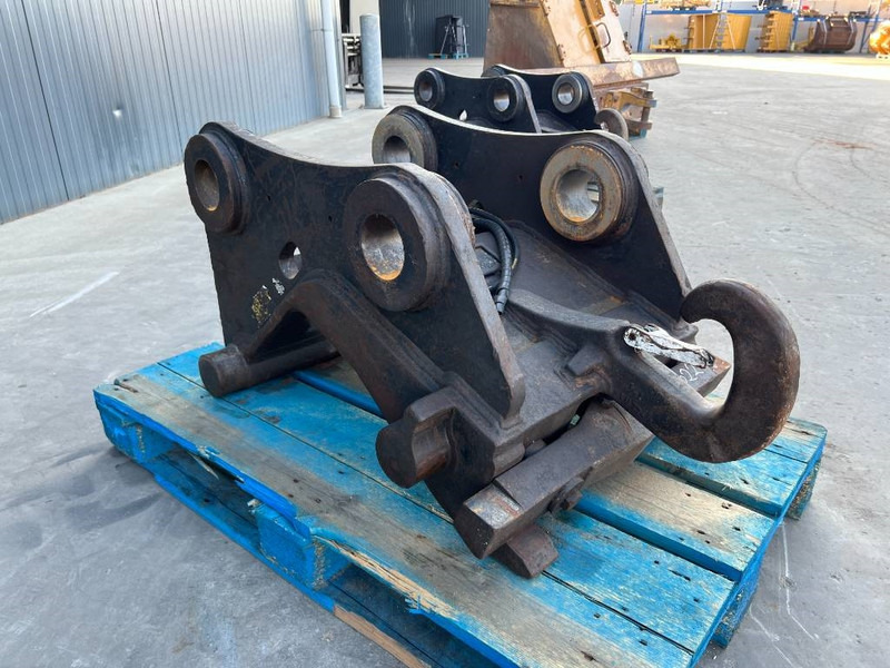 Verachtert CW45S 329E - Quick coupler for Construction machinery: picture 3 Verachtert CW45S 329E - Quick coupler for Construction machinery: picture 3