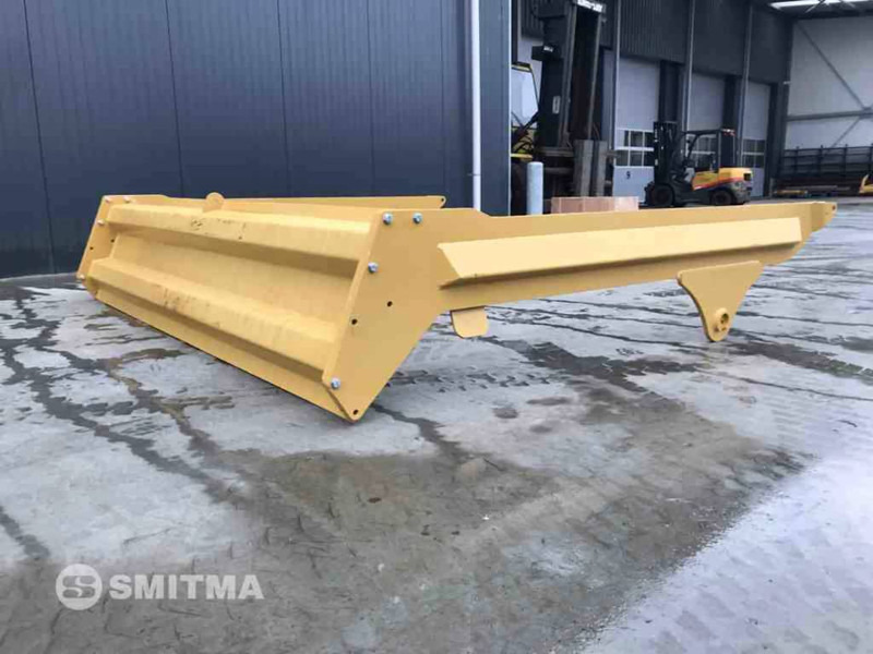 Volvo A35D - Tail lift for Construction machinery: picture 4 Volvo A35D - Tail lift for Construction machinery: picture 4
