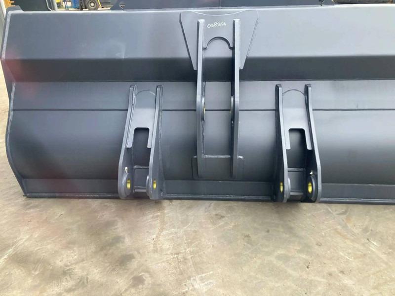 Volvo L110F - Bucket for Construction machinery: picture 3 Volvo L110F - Bucket for Construction machinery: picture 3