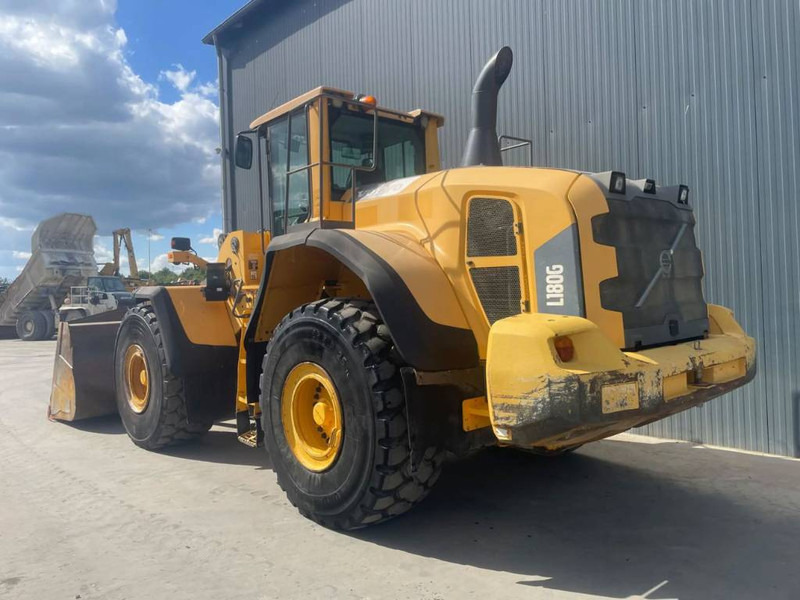 Volvo L180G - Wheel loader: picture 2 Volvo L180G - Wheel loader: picture 2