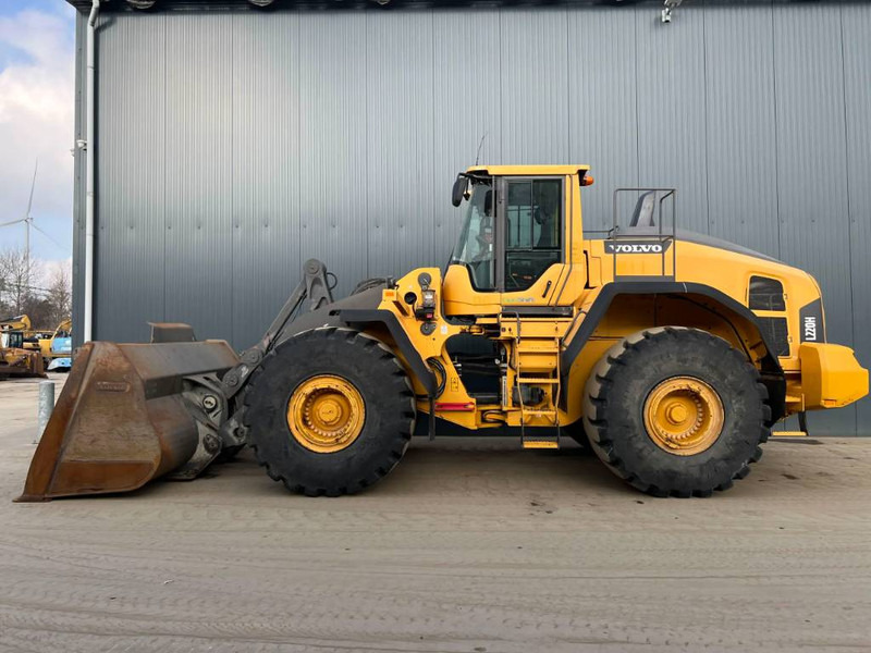 Volvo L220H - Wheel loader: picture 5 Volvo L220H - Wheel loader: picture 5