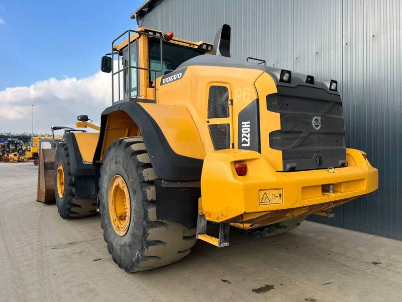 Volvo L220H - Wheel loader: picture 2 Volvo L220H - Wheel loader: picture 2