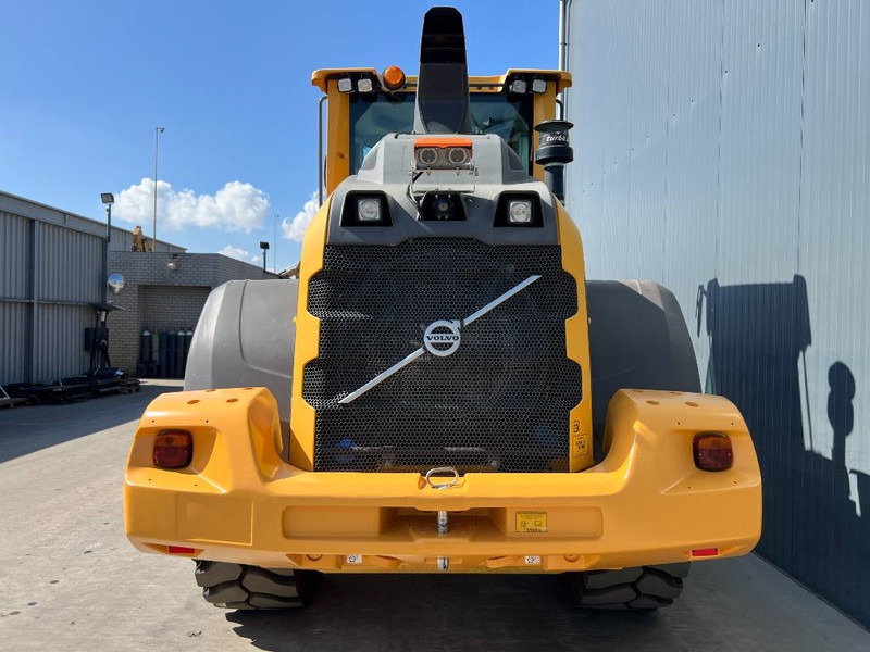 Volvo L90H - Wheel loader: picture 4 Volvo L90H - Wheel loader: picture 4