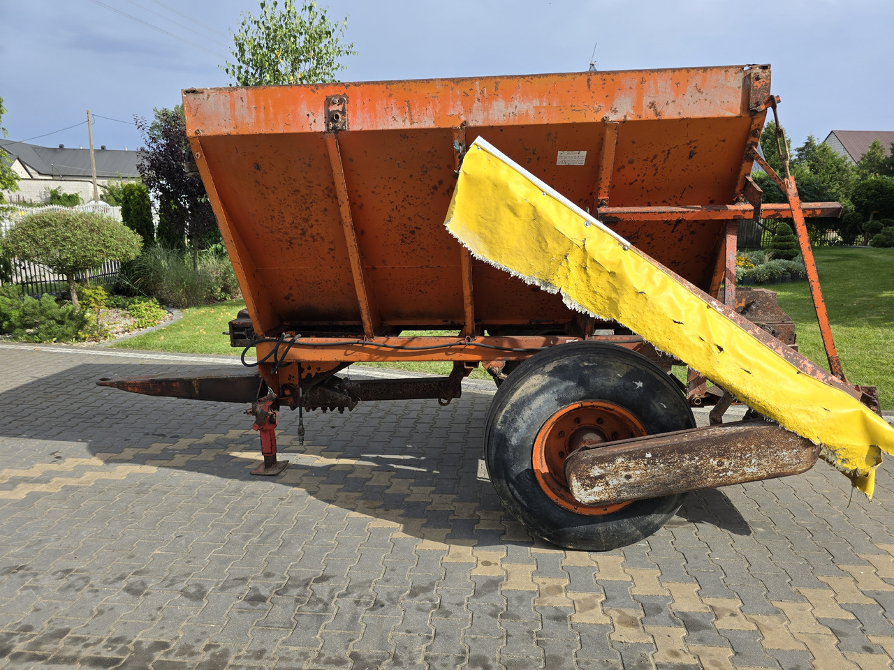 AMOS AGMT 5 ton - Fertilizer spreader: picture 3 AMOS AGMT 5 ton - Fertilizer spreader: picture 3