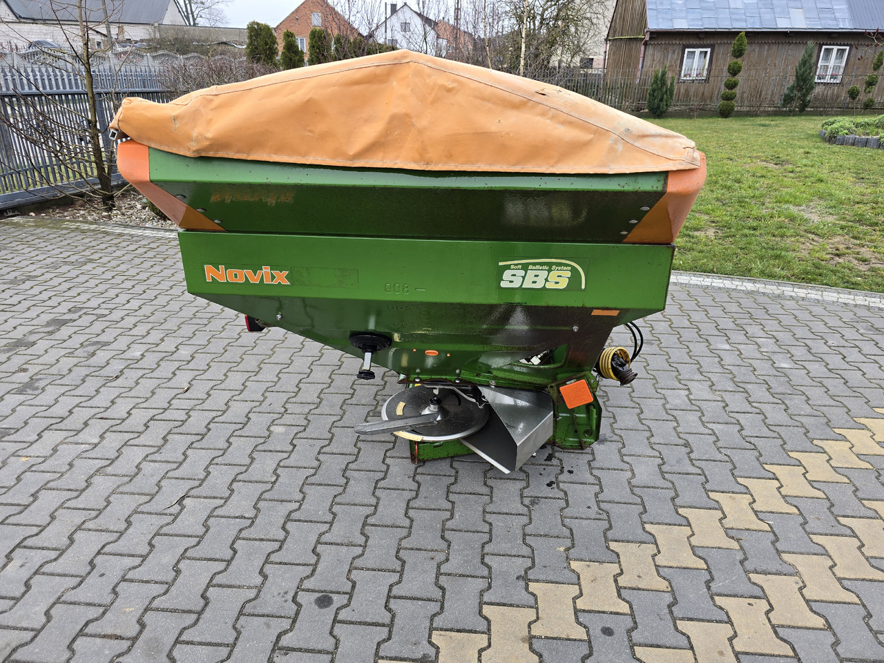 AMZONE ZA-M Novix ZA-M 1200 + nadstawka 1000 L - Fertilizer spreader: picture 2 AMZONE ZA-M Novix ZA-M 1200 + nadstawka 1000 L - Fertilizer spreader: picture 2
