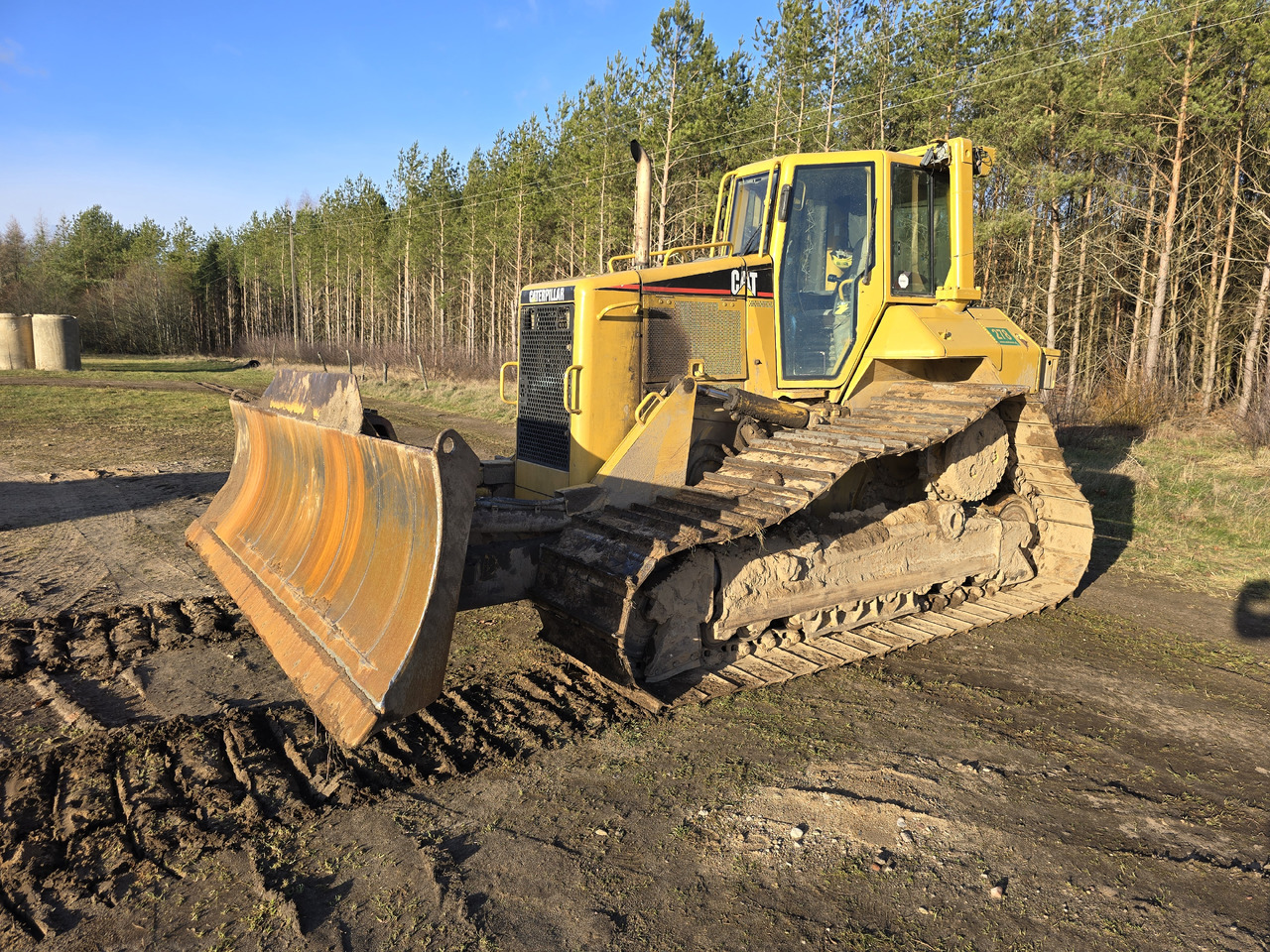 CATERPILLAR D6N XL, LGP - Bulldozer: picture 2 CATERPILLAR D6N XL, LGP - Bulldozer: picture 2