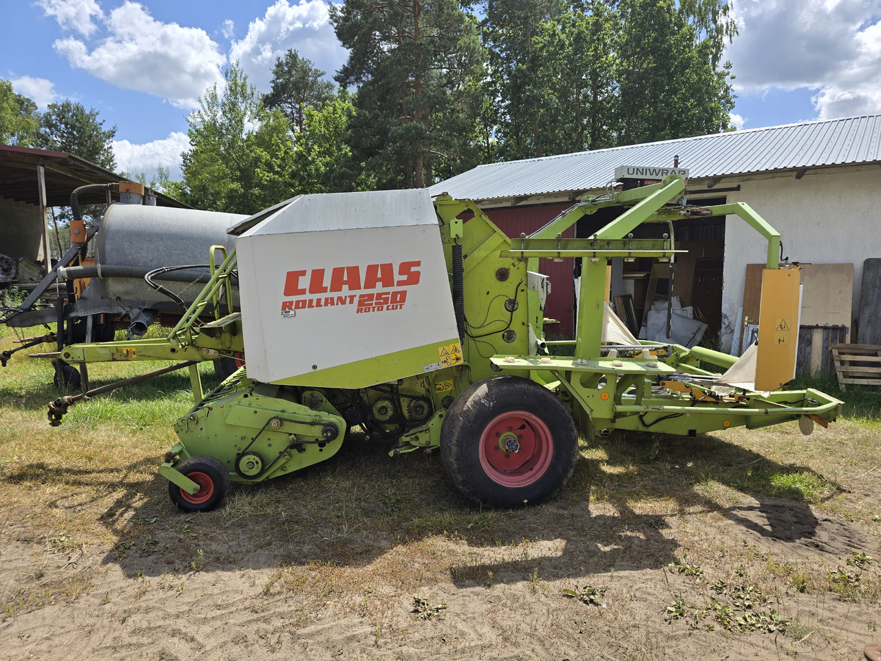 CLAAS ROLLANT 250 Roto Cut - Round baler: picture 2 CLAAS ROLLANT 250 Roto Cut - Round baler: picture 2